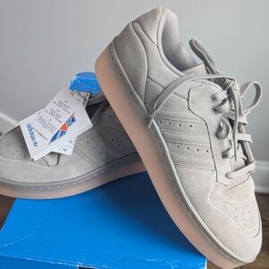 adidas Originals Rivalry Lux Low Putty Beige Suede Gum Sole JH7972 Men’s 10.5